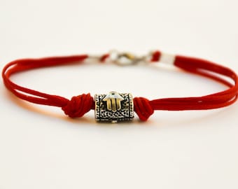 Hamsa bracelet for men, men's bracelet with a silver bead charm Hand and fish, jewelry for men from Israel, red string evil eye protection