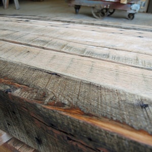 Reclaimed Oak Beam: 3 1/2x3 1/2 Rustic Barnwood, Partially Planed bild 3