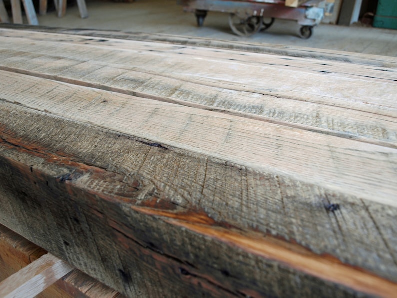 Reclaimed Oak Beam: 3 1/2x3 1/2 Rustic Barnwood, Partially Planed bild 3