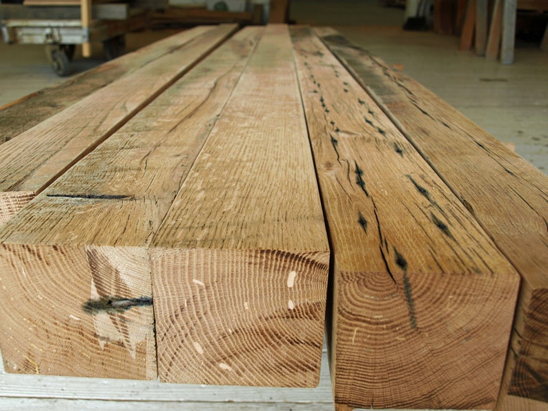 Reclaimed Oak Beam: 3 1/2x3 1/2 Rustic Barnwood, Partially Planed bild 1