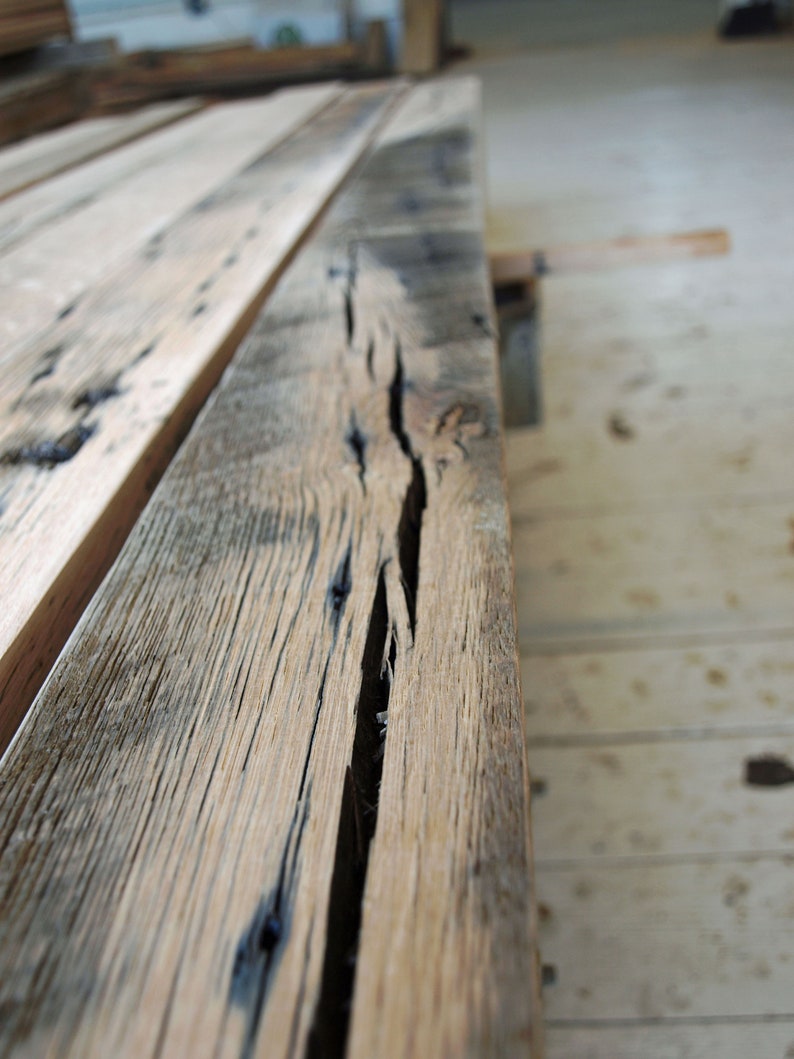 Reclaimed Oak Beam: 3 1/2x3 1/2 Rustic Barnwood, Partially Planed bild 2