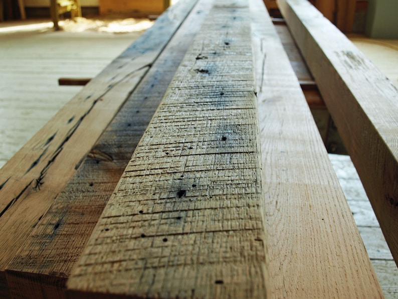 Reclaimed Oak Beam: 3 1/2x3 1/2 Rustic Barnwood, Partially Planed bild 7