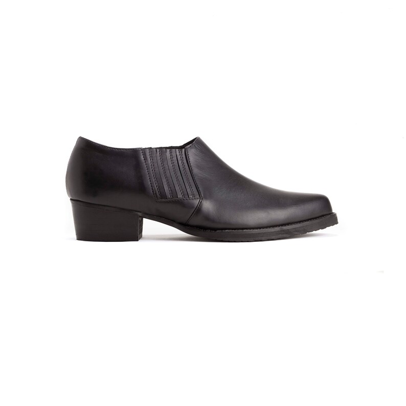 sonya pointy toe bootie
