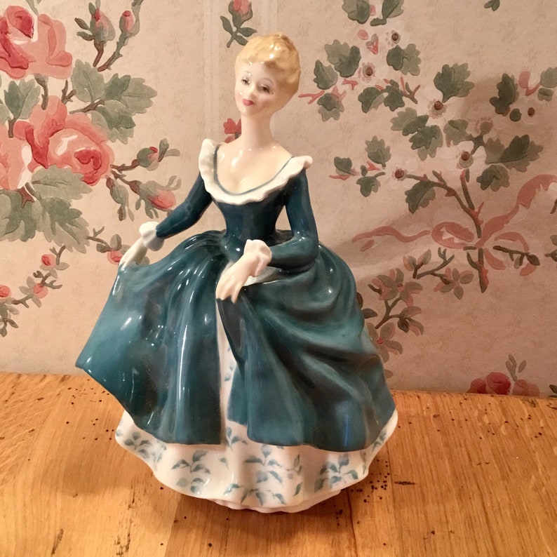 Royal Doulton Figurine janine HN 2461, Pretty Lady Etsy