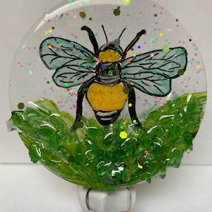BEE nightlight, Honeybee, Honeybee nightlight, bee lover gift, Garden bee, Bumble bee nightlight, honeybee gift, plug-in nightlight, BEE