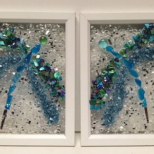 Dragonfly art/dragonfly wall decor/dragonfly wall art/dragonfly glass decor/dragonfly gift/dragonfly sun catcher/dragonfly resin art