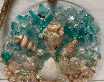 Seashell suncatcher/coastal Christmas ornament/ seashell ornament/resin suncatcher/coastal suncatcher/coastal ornament/sea glass