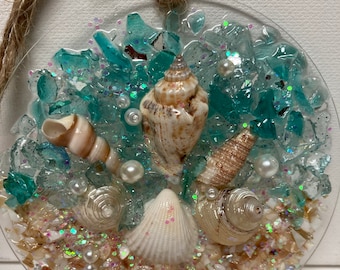 Seashell suncatcher/coastal Christmas ornament/ seashell ornament/resin suncatcher/coastal suncatcher/coastal ornament/sea glass