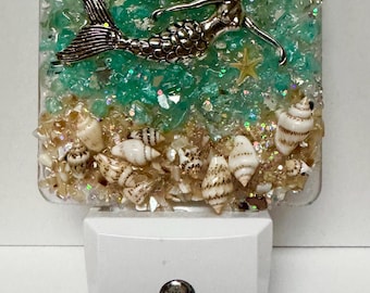 Coastal MERMAID night light, plug in nightlight, Mermaid nightlight, Mermaid plug in nightlight, automatic nightlight, beach decor, mermaid