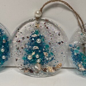 Blue Epoxy Resin 12.2cm by 12.5cm Wide Ornament With 2 Fish &Colour