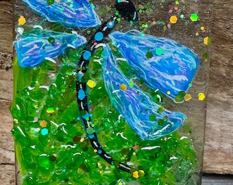 Dragonfly nightlight, plug in nightlight, dragonfly decor, dragonfly gift, bereavement gift, garden gift, nursery gift, dragonfly theme gift