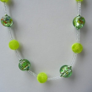 Halskette in grün Bild 2