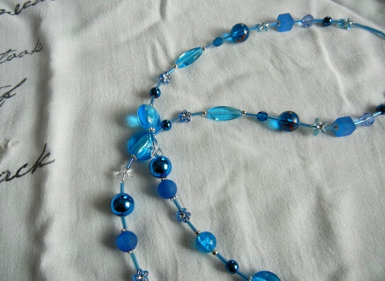 Glasses necklace in blue and silver image 1