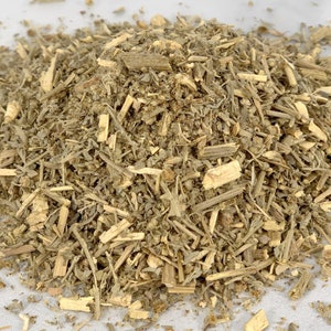 Mugwort Herb, Artemisia vulgaris, Tea Blends and Brewing Beer