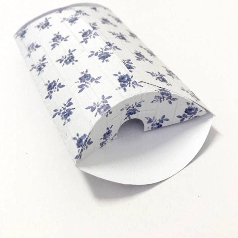 Download Pillow Gift Box Template for Silhouette Cameo interlocking ...