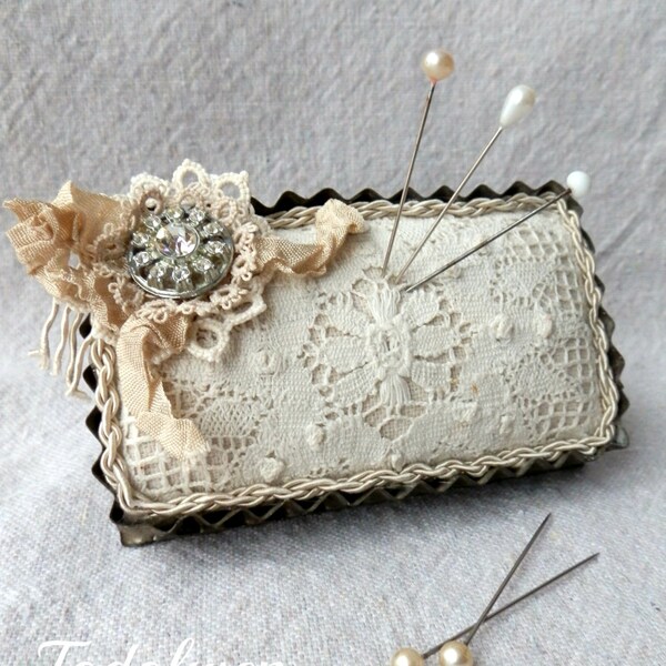 Vintage Rectangle Cookie Cutter Pincushion