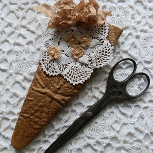 Scissor Pouch Tutorial (PDF file)