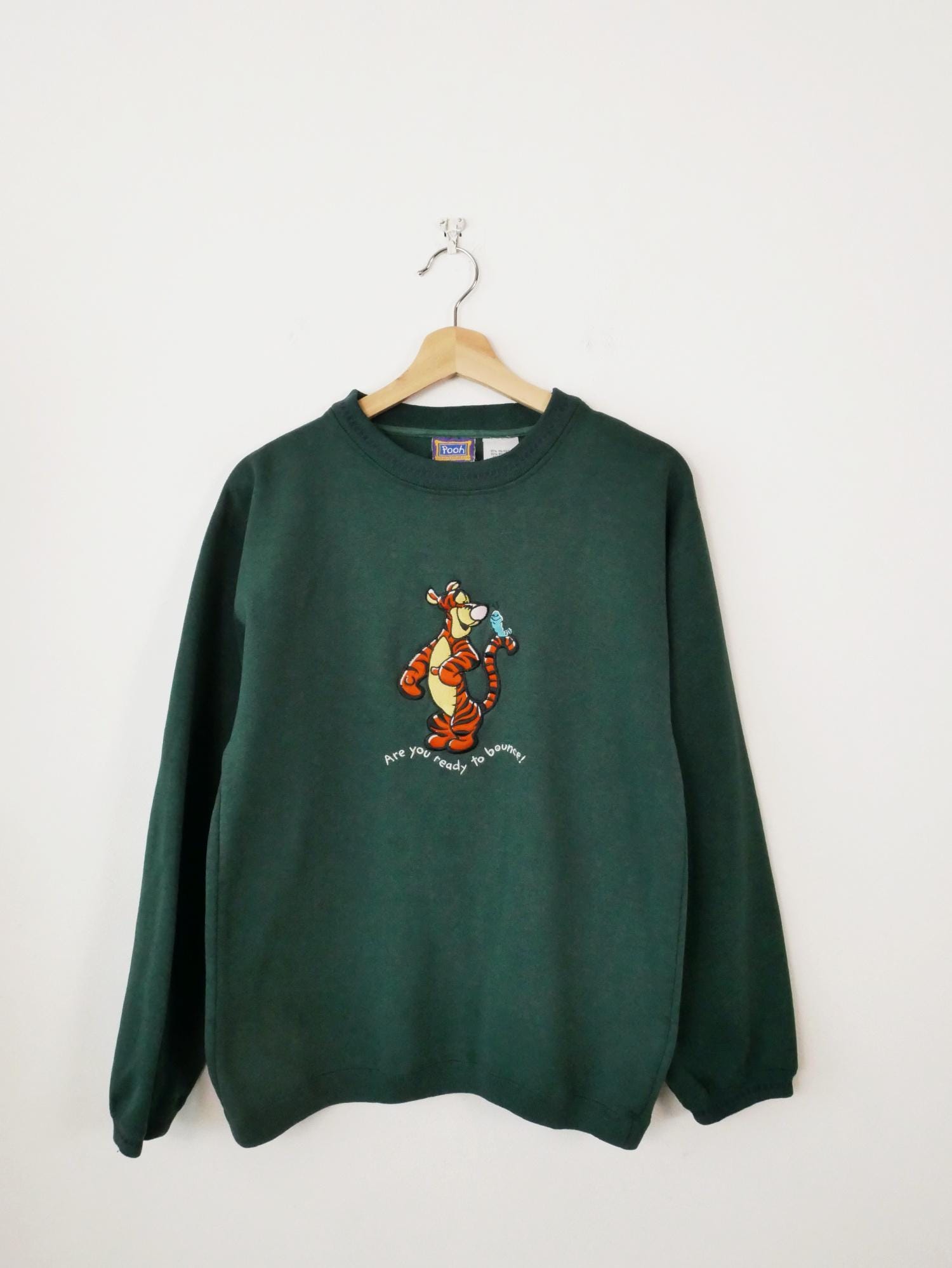 Vintage 90s Tigger/Winnie the Pooh Embroidered Sweatshirt/Forest Green