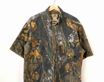 Mossy Oak Men’s Camo Short Sleeve Hunting Shirt