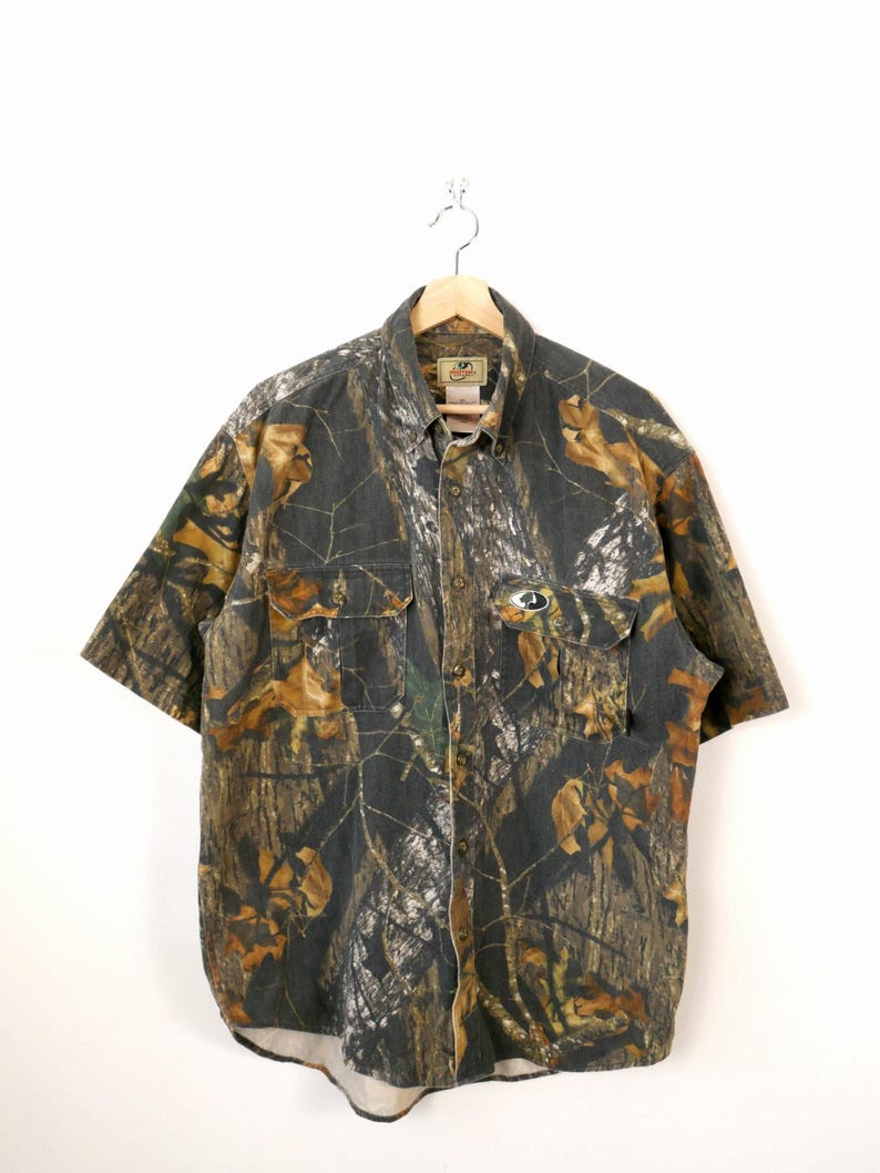 Mossy Oak Men’s Camo Short Sleeve Hunting Shirt image 1