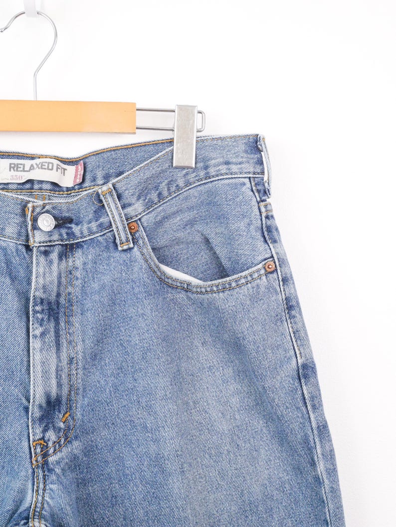Levi's Men's 550 Relaxed Fit Jeans/W33
