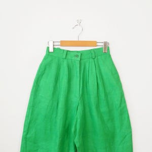 Vintage 90s Women&#39;s Linen High Waist Pleated Shorts/W24/Green