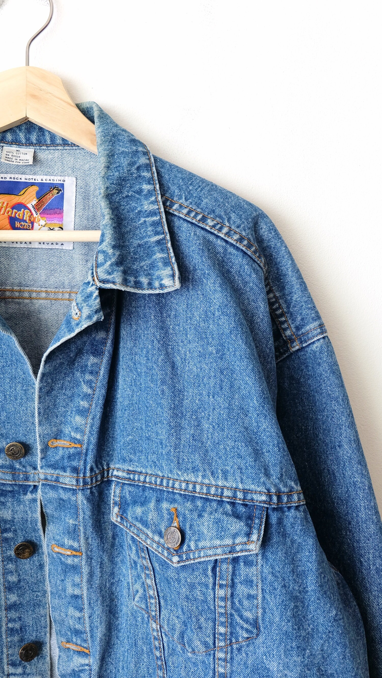 Vintage Hard Rock Hotel Las Vegas Denim Trucker Jacket/jean Jacket 