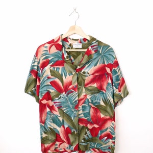 Vintage Botanical/Floral Pattern Short Sleeve Women's Shirt/Blouse