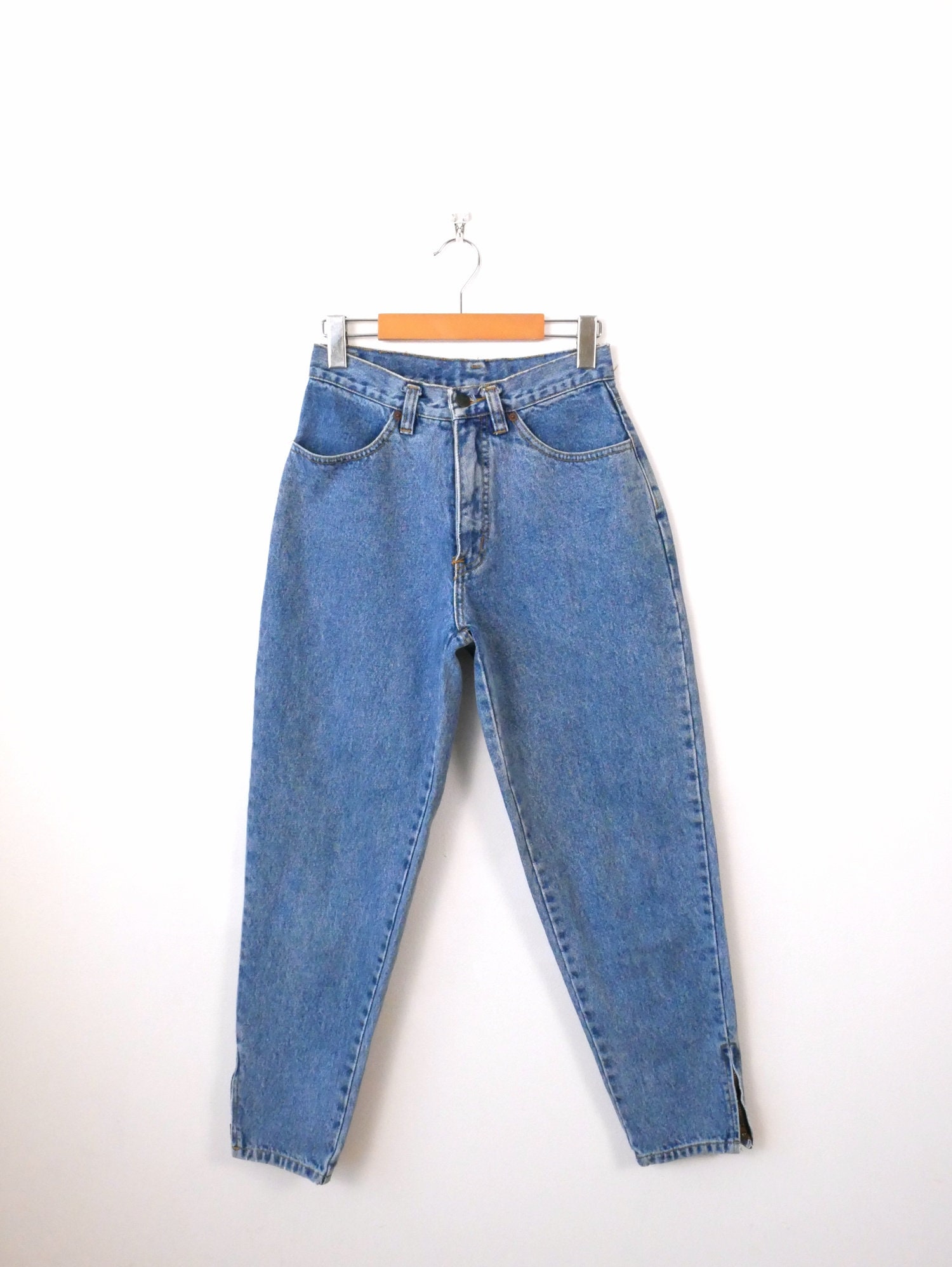 Pepe Jeans Damen Betty Jeans – Slim Fit, Hoher Bund, Schwarz Mit Used-Look, Aus Recycelten Materialien