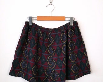 Vintage Burgundy/Damask Pattern Elastic Waist Silk Shorts/W28-36