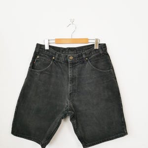 Vintage 90s Bugle Boy Men's Black Denim Shorts-made in USA/W31