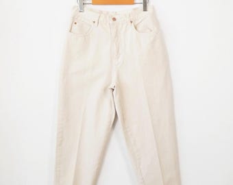 Vintage Bill Blass 1990s Women's Ecru/Ivory High Waist tapered Jeans/mom Jeans