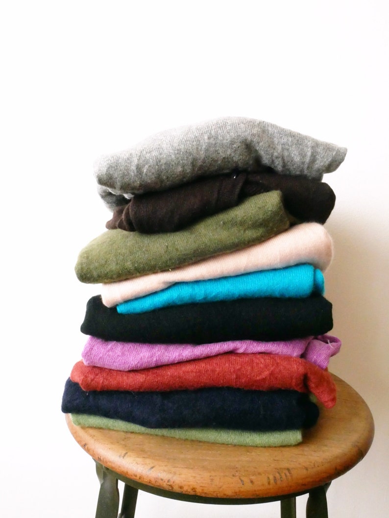 Lot of 5 Cashmere Sweaters for Craft Cutter/Upcycled Sweaters/DIY/Black/Mix/Green/Blue image 1