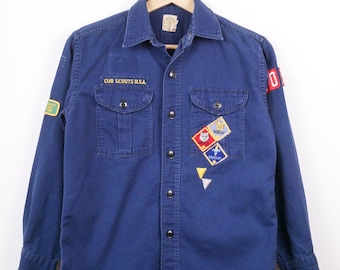Vintage 80s Boy Scouts of America cub scouts patch shirt