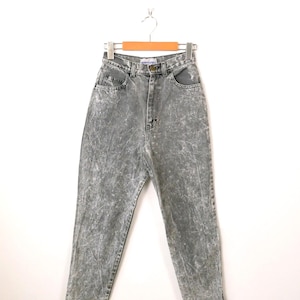 Vintage grijs/grijs acid wash hoog getailleerde taps toelopende denim broek/moms jeans/W22