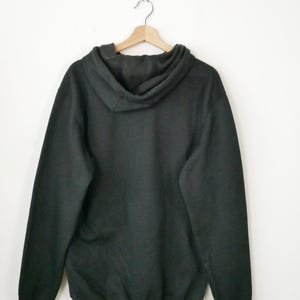 Sudadera con capucha gráfica negra Carhartt para hombre sin usar imagen 5