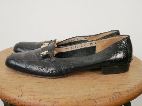 Vintage 90s Salvatore Ferragamo Women's Black Croc Loafers/fits