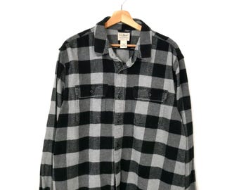 L.L.Bean Men's Black Gray Buffalo Plaid Flannel Shirt