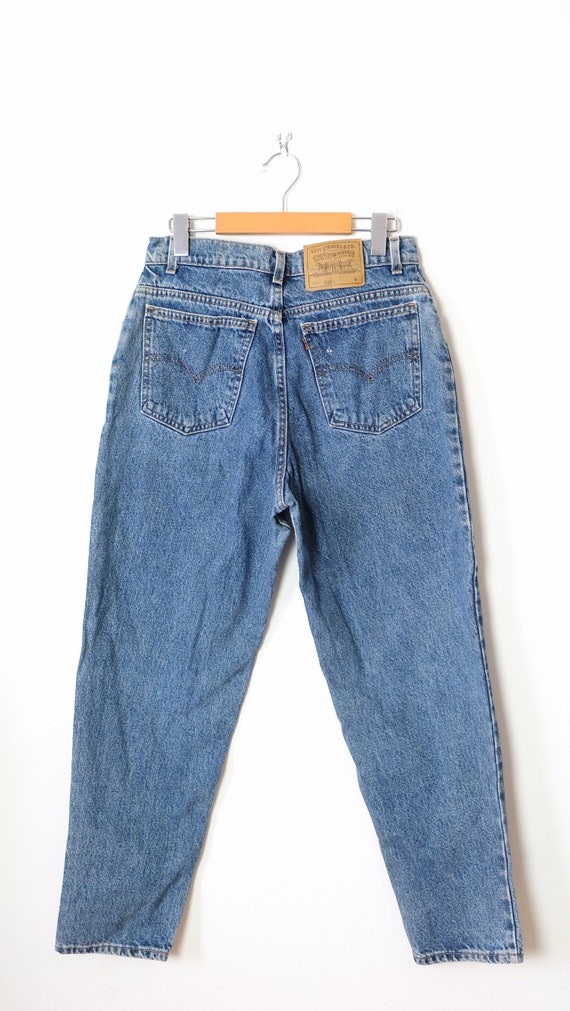 Vintage Levi's 950 High Waist Relaxed tapered Jea… - image 4