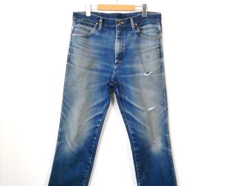 Vintage Wrangler Men’s Blue Distressed Jeans