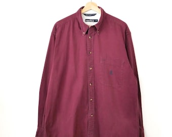 Camisa vintage de algodón de manga larga burdeos Nautica de los años 90 para hombre (talla L)
