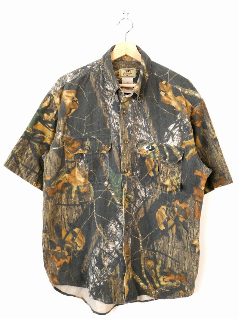 Mossy Oak Men’s Camo Short Sleeve Hunting Shirt image 2