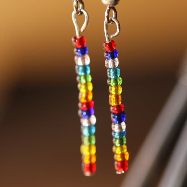 Rainbow Seed Bead Dangle Earrings, Minimalist Tiny Colorful Stick Earrings, 70s Multicolored Beaded Earrings, Handmade Simple Boho Earrings