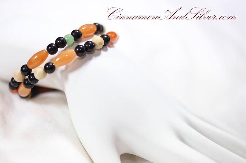 Mixed Aventurine Bracelet, Black/Orange Beaded Bangle, Halloween Memory Wire Bracelet, Gemstone Stacking Bracelet, Adjustable Coil Bracelet image 3