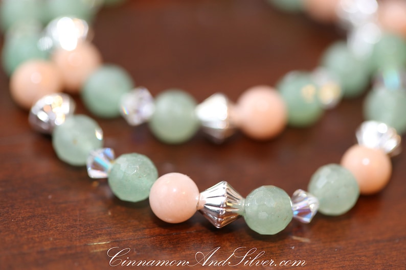 Boho Gemstone Necklace Vintage Style Jewelry Beaded Crystal Statement Necklace Jade Green Aventurine Necklace Gypsy Rose Quartz Necklace