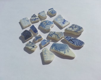 Kleine blaue und weiße Meer Keramik Stücke - Meer-Keramik-Anhänger - Schmuckherstellung Seeglas