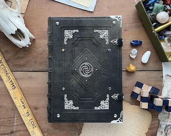Le Repertoire - Silver Dragon - Dark Green leather - Illustrated bestiary of creatures, monsters and beasts.
