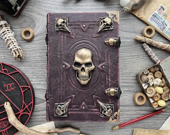 The Real Necromancer's Grimoire - donkerrood leren dagboek, bronzen schedelboek, blanco schetsboek, uniek - verouderd papier