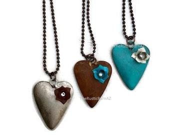 PUFFY HEART with FLOWER Rustic Rusty Necklace