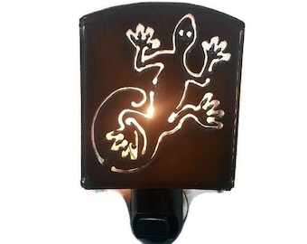 LIZARD GECKO nightlight night light made of Rustic Rusty Rusted Recycled Metal